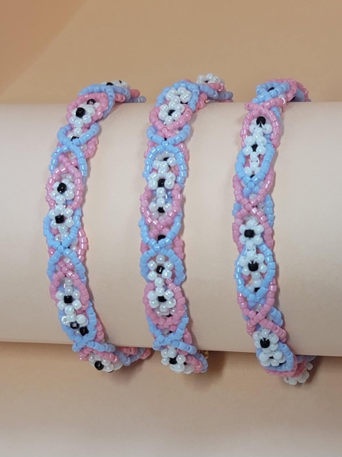 🌼 Colorful Floral Beaded Bracelet🌼