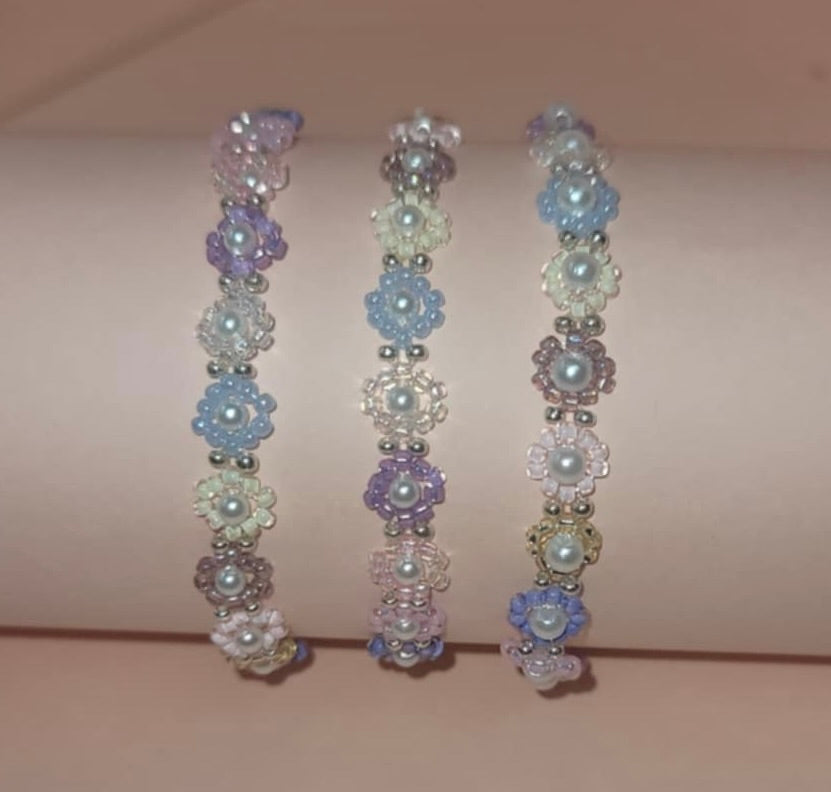 🌼 Colorful Floral Beaded Bracelet🌼